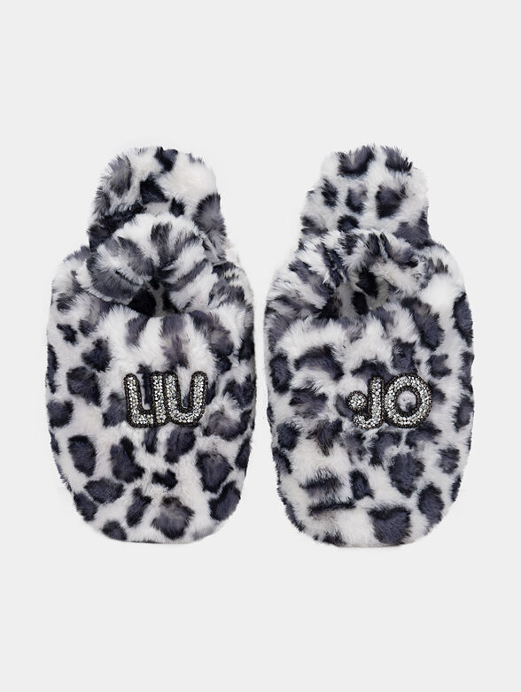 Set of slippers and a bag with a leopard print - 4