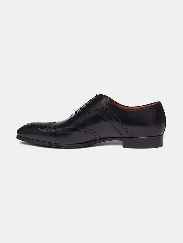 Black leather shoes - 4