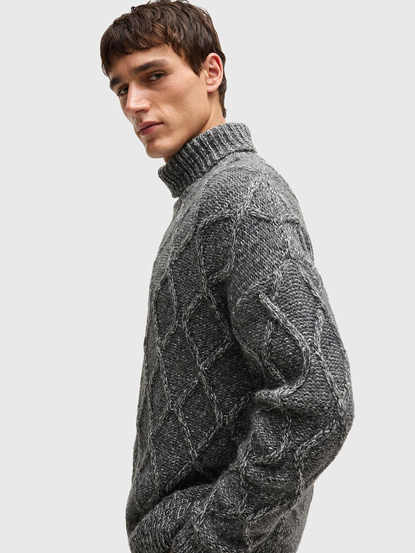 Wool blend sweater with interwoven texture - 4