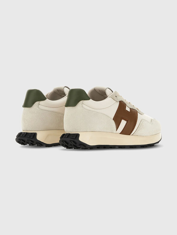 Leather sneakers with a contrasting logo - 3