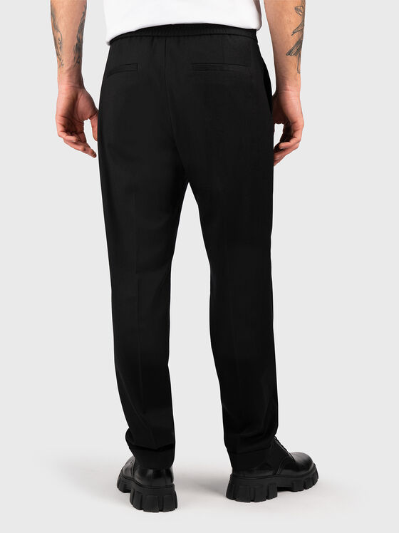 Черен панталон GAUERD - 2