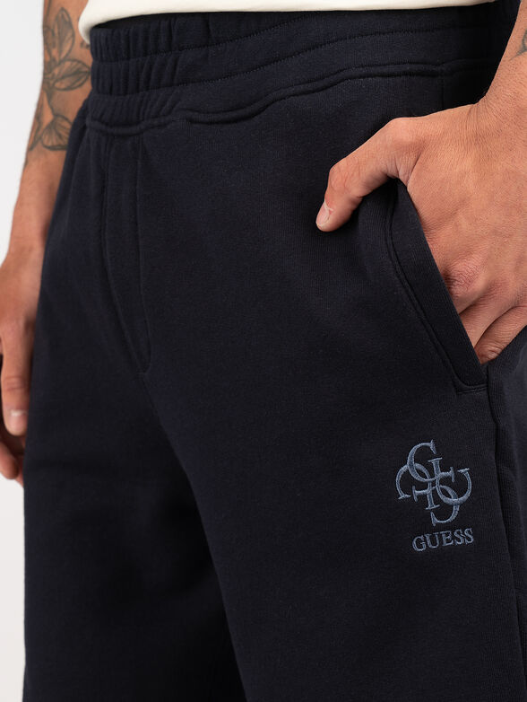 Sports shorts with logo - 3