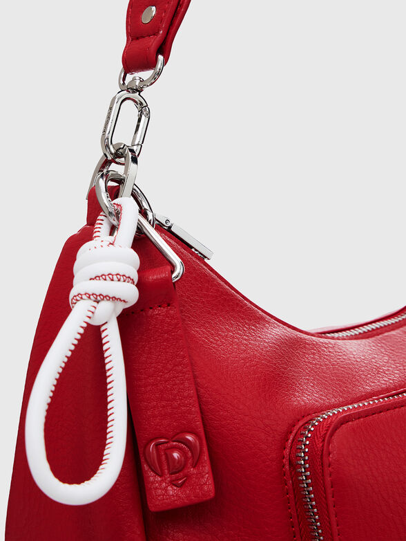 Red bag with embossed logo - 5