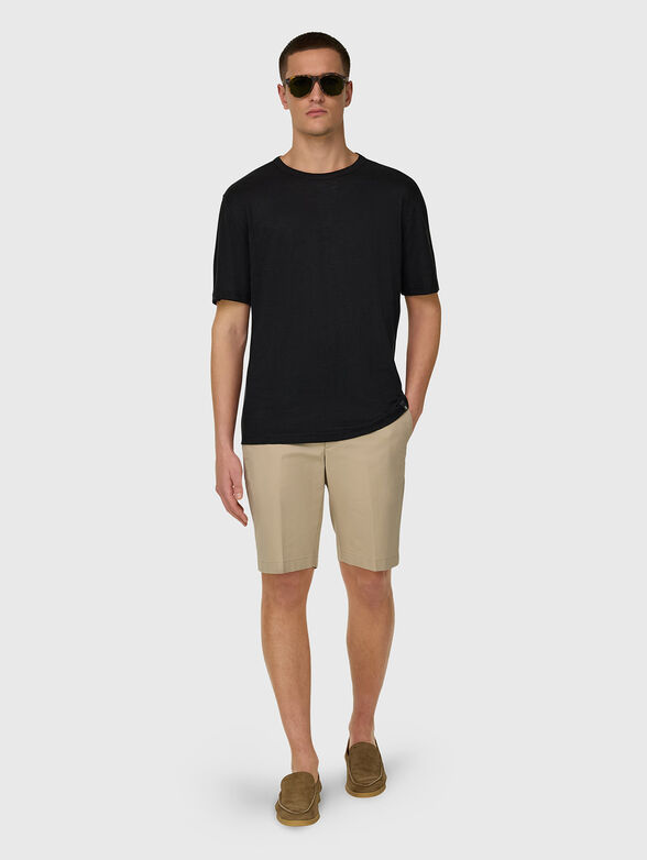Black t-shirt - 1