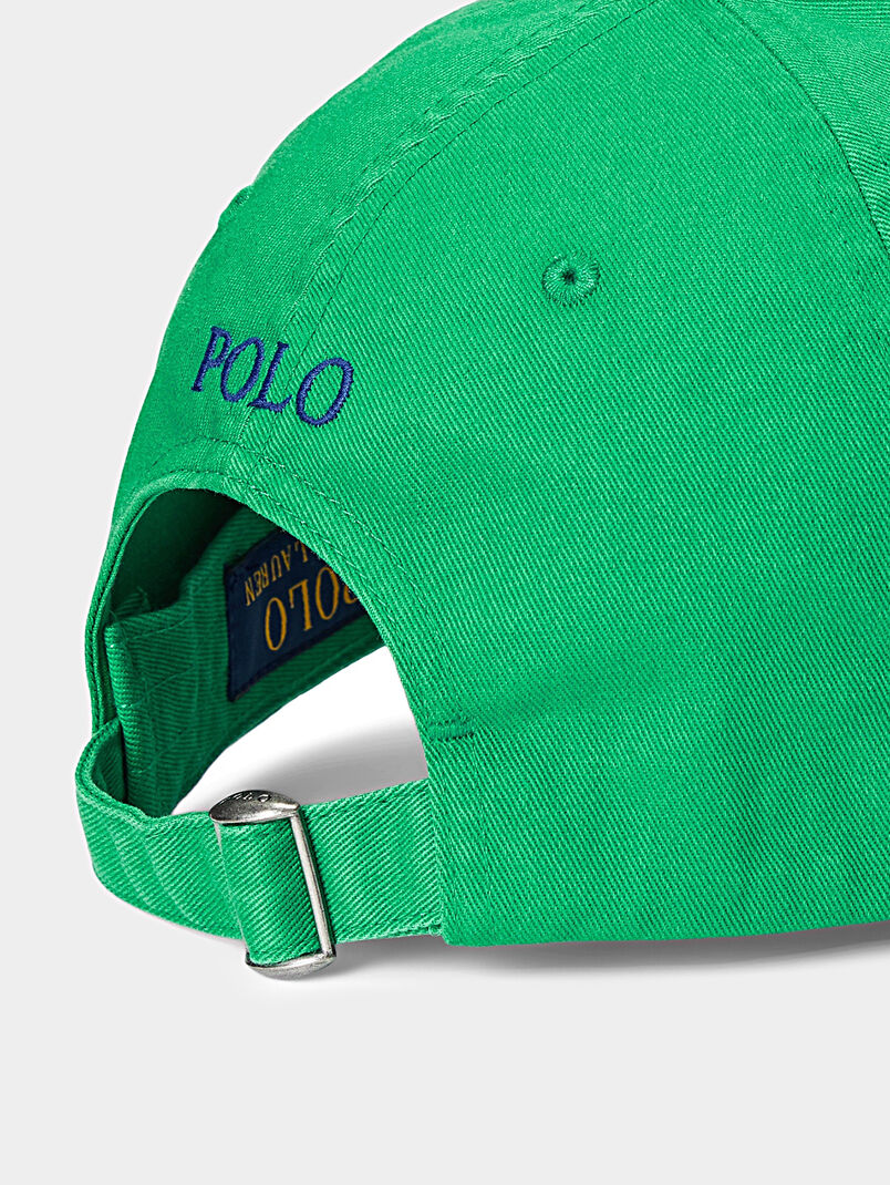 Green hat with visor and logo embroidery - 3