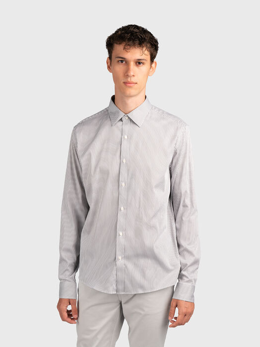 Shirt with striped print