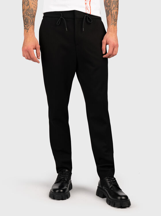 Черен панталон HOWARD - 1