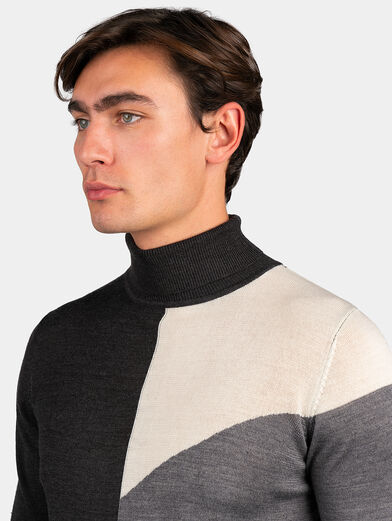 Turtleneck sweater with color-block effect - 3