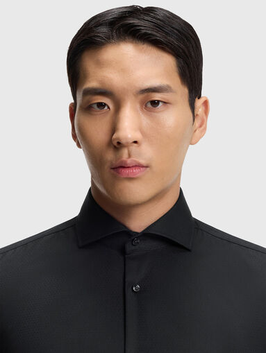 Long sleeved cotton shirt - 4