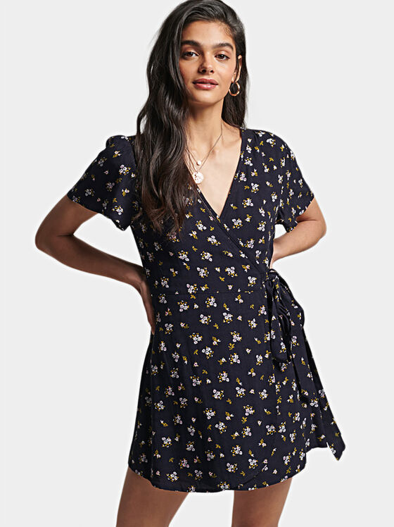 Short dress with floral print - 1