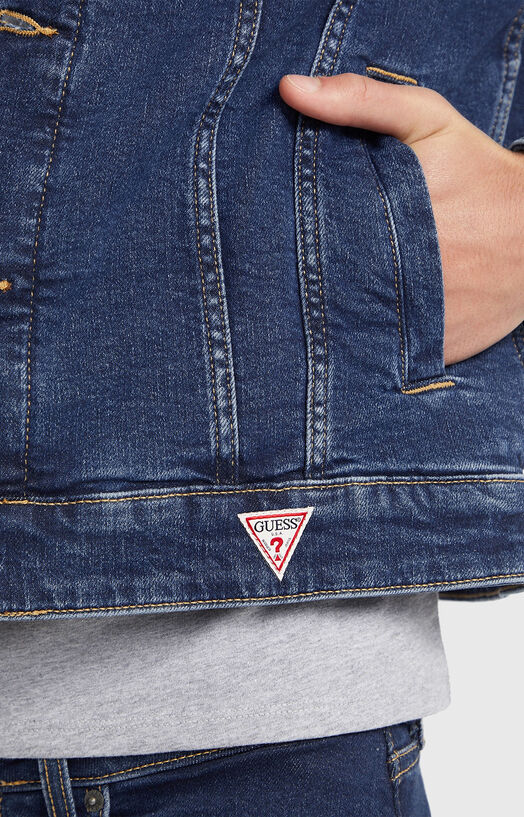TRUCKER denim jacket brand GUESS JEANS —