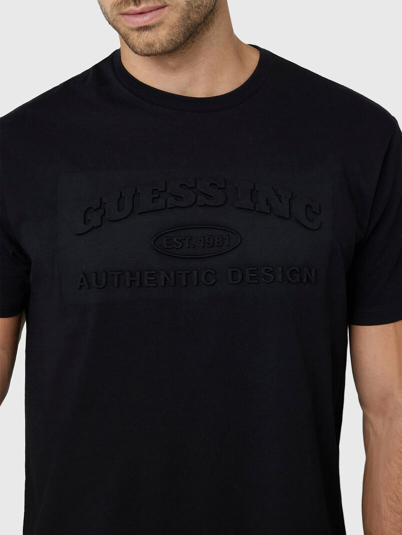 GUESS CLUB LOGO T-shirt with embossed design - 3