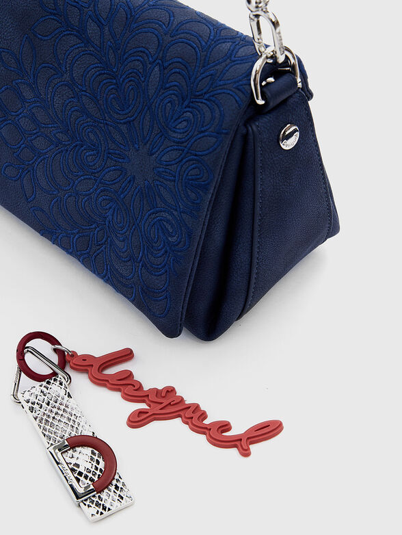 Crossbody bag with floral embroidery - 5