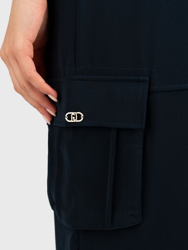 Cargo trousers with logo - 4