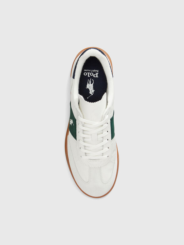 Sneakers with a logo detail - 4