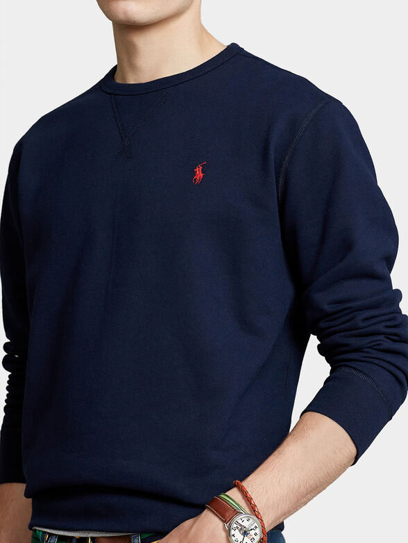 Blue sweatshirt with accent logo - 4