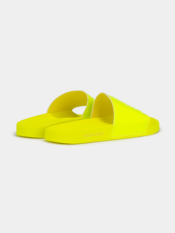 Slides with embossed skull - 4