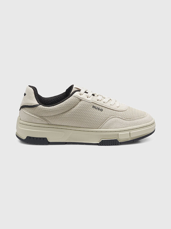 Sports shoes with logo - 1