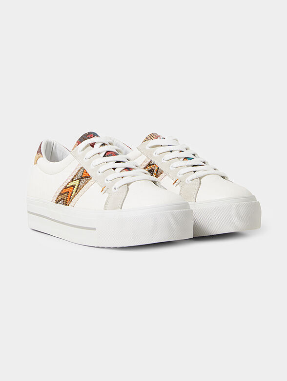 Sneakers with beads - 2