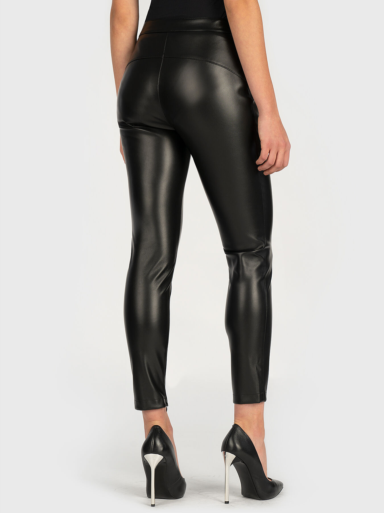 Black leather trousers brand LIU JO — Globalbrandsstore.com/en