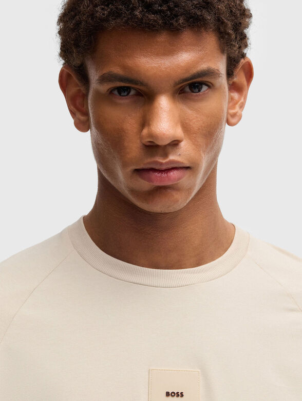 Cotton T-shirt with accent stitching - 4