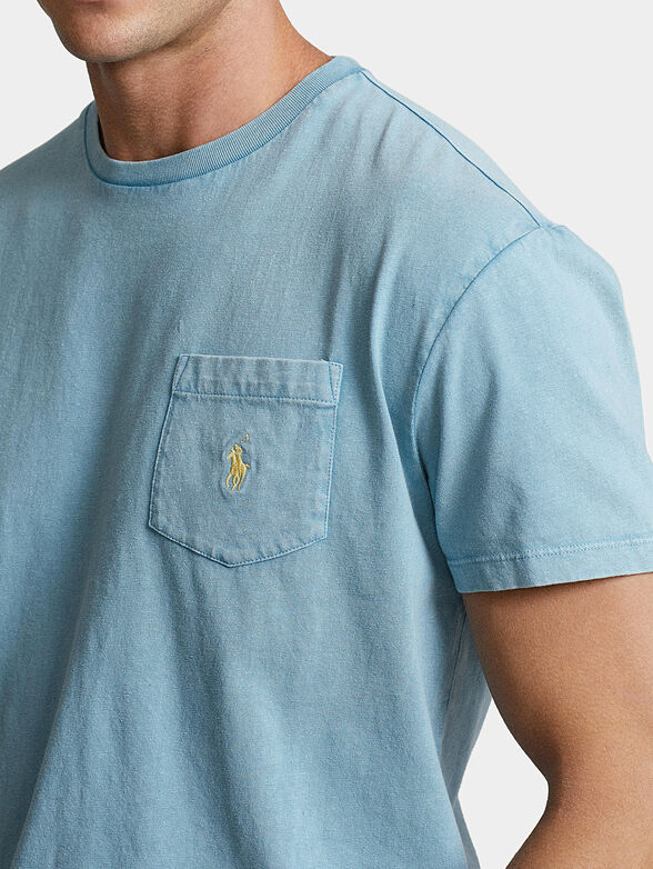 Light blue T-shirt with contrast logo and pocket - 4