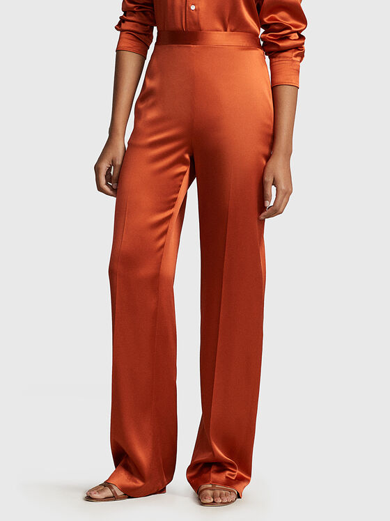 Копринен панталон в оранжев цвят - 1