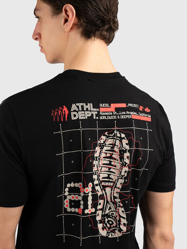 T-shirt with a statement print on the back - 3