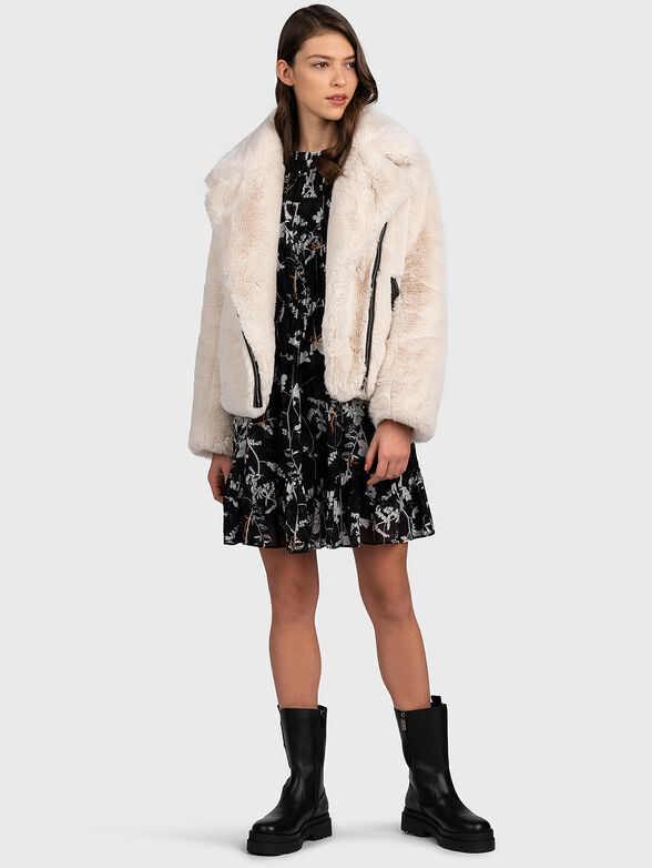 Coat made from soft fabric with zip - 2