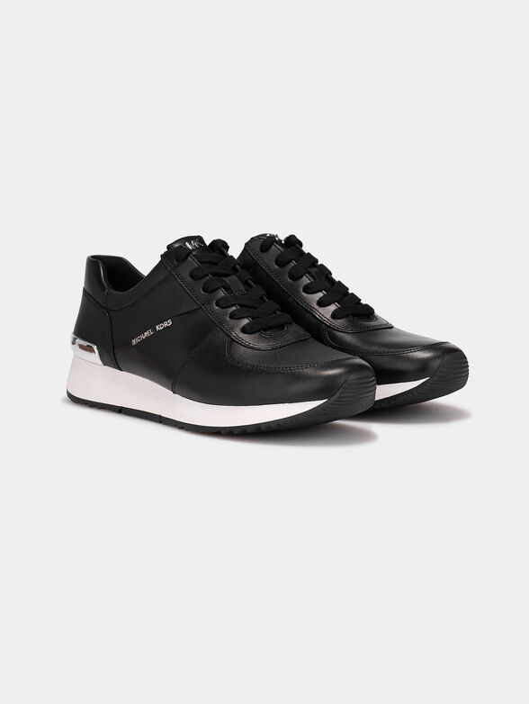 ALLIE Trainer with logo details - 2