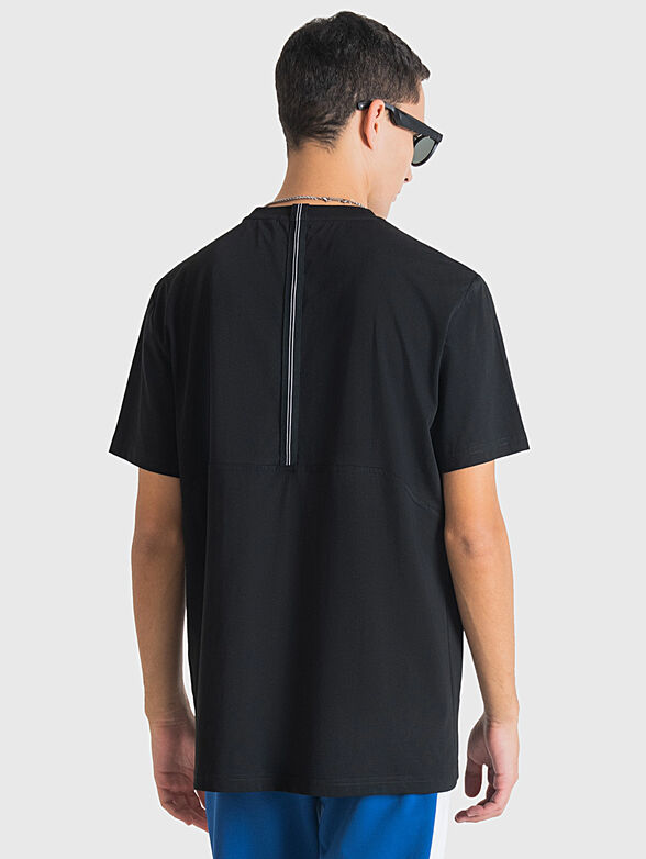 Black cotton T-shirt with accent pocket - 2