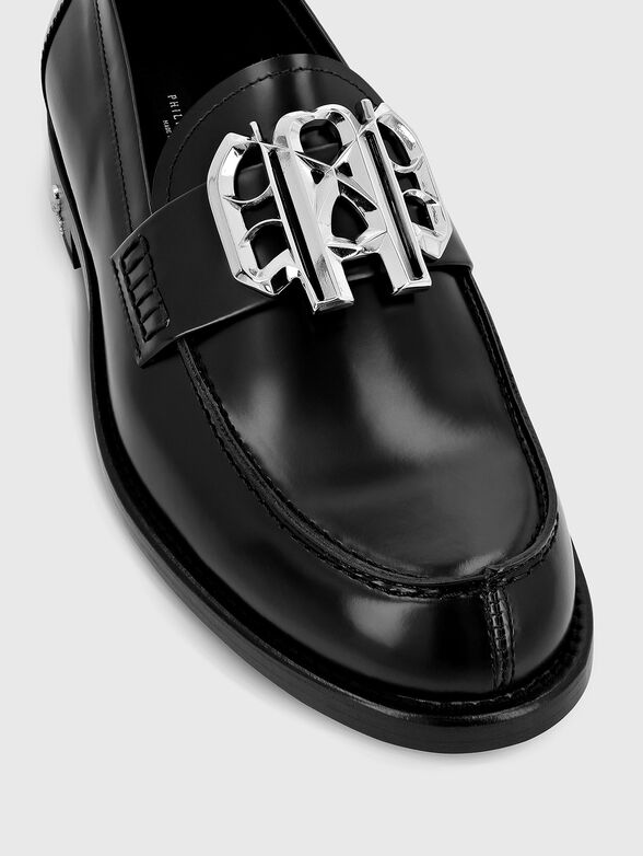 Leather loafers with metal accent - 3