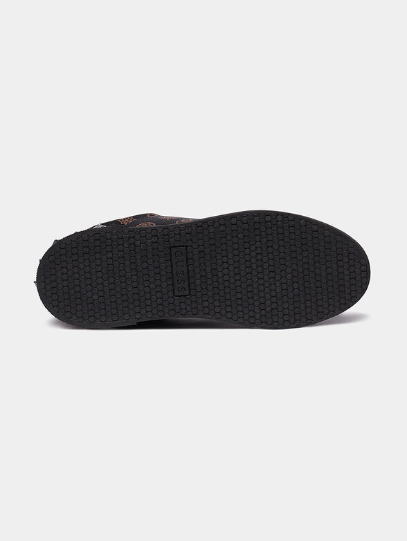 RIVET Sneakers with an accent sole - 5