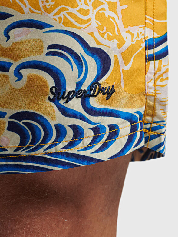 VINTAGE HAWAIIAN beach shorts with floral print - 5