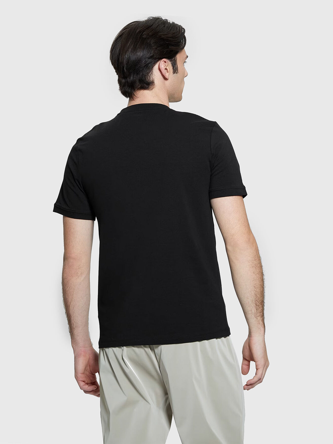 Tシャツ・カットソー COURREGES Men T Shirts 125JTS008 JS0109B168 BLACK QUEENCIE black T-shirt with contrast logo print brand GUESS
