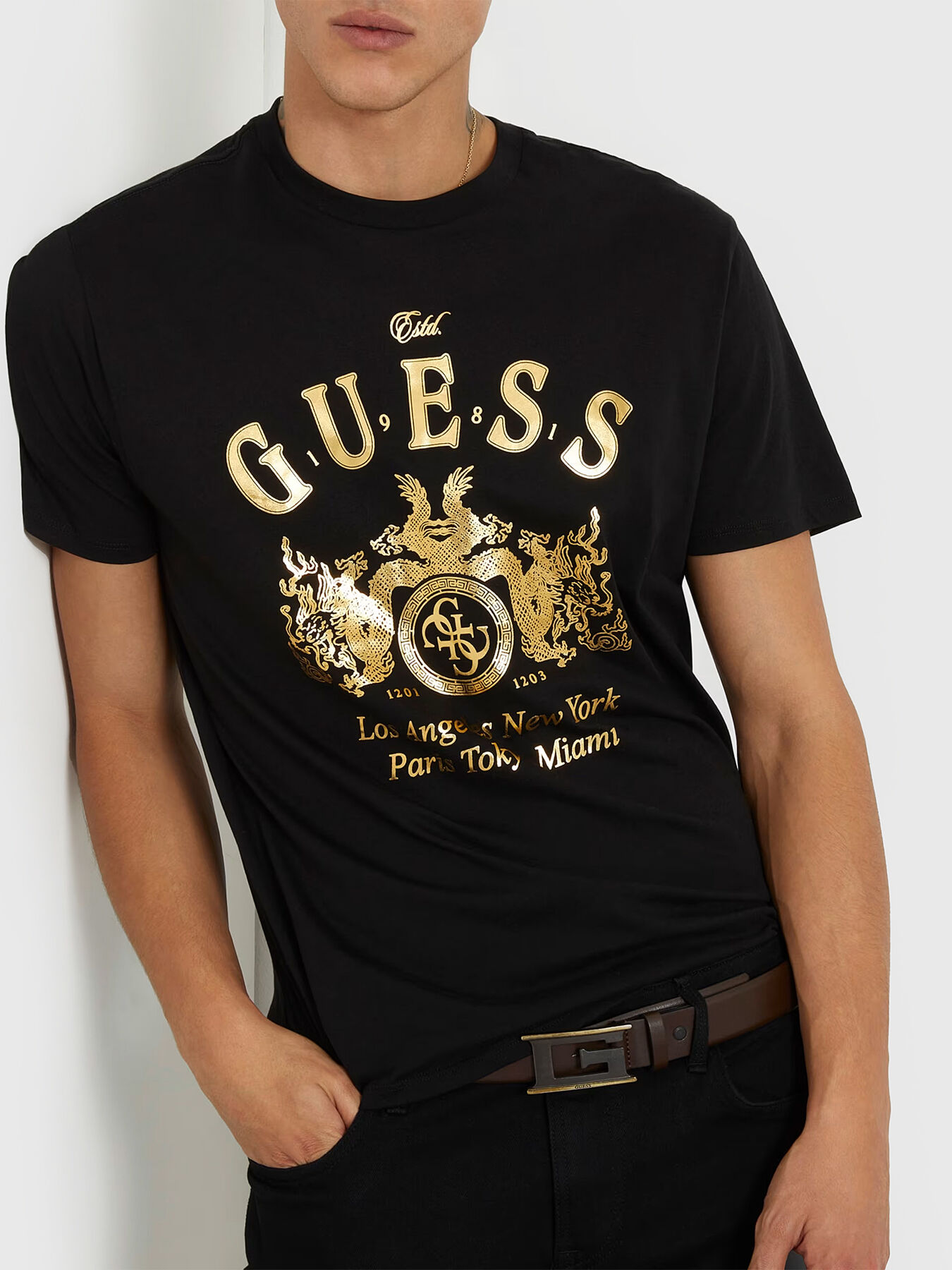 Guess t shirt gold top