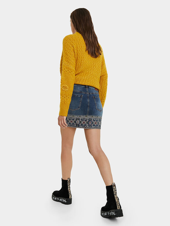 Mini denim skirt with floral embroidery - 6
