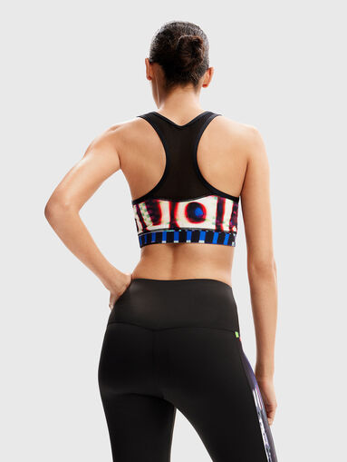 Sport top with contrasting logo detail - 3