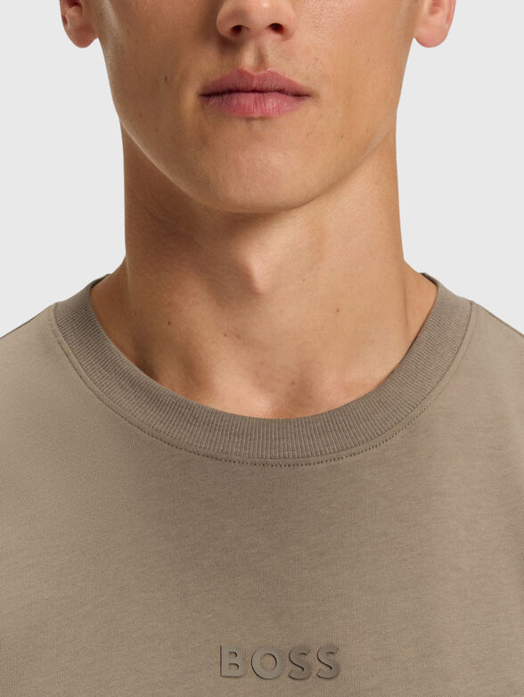T-shirt with oval neckline in black  - 4
