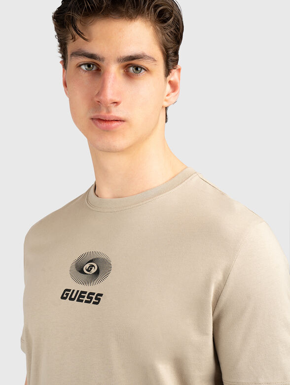 T-shirt with a statement print on the back - 4