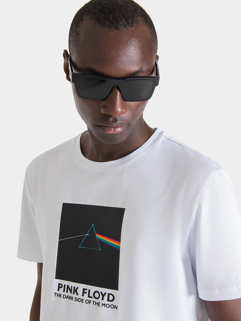 Black T-shirt with accent Pink Floyd print - 3