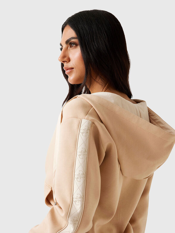 Hooded sweatshirt with zip - 4