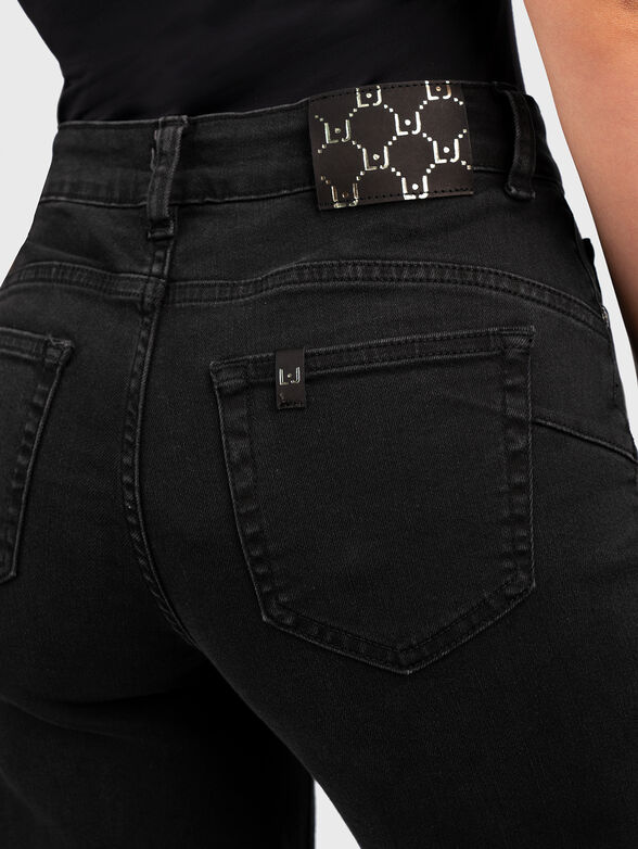 High-waisted jeans in black color - 3