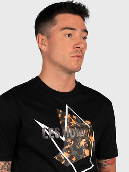 Black T-shirt with camouflage print - 4