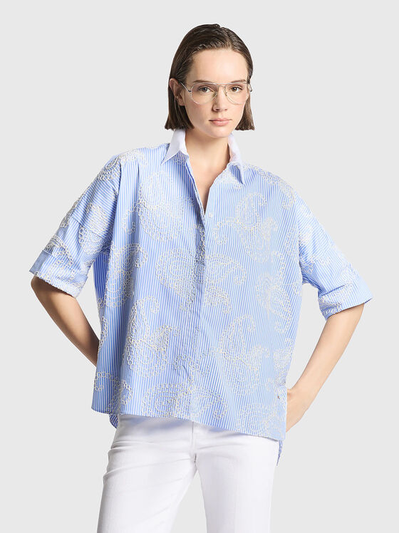 Cotton shirt with side slits and embroidery - 1