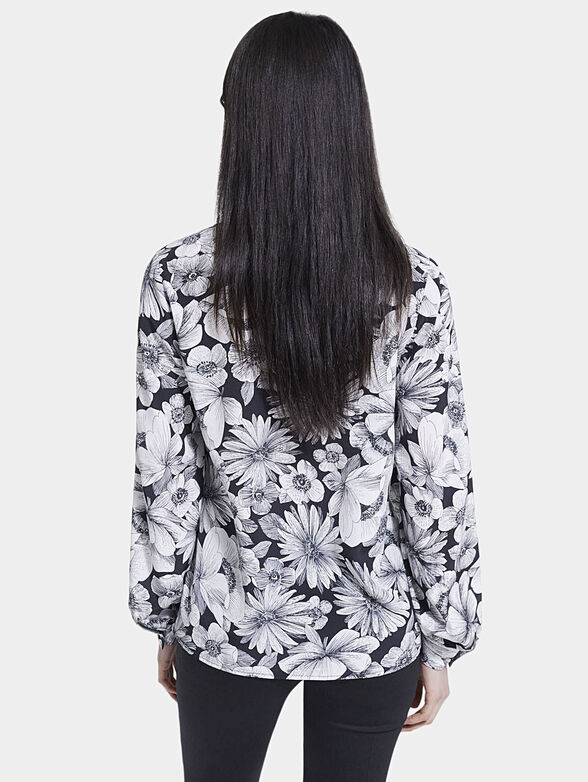 Shirt with floral print - 1