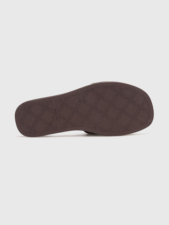 Slippers with logo - 5