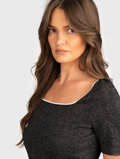 Blouse with side slits - 4