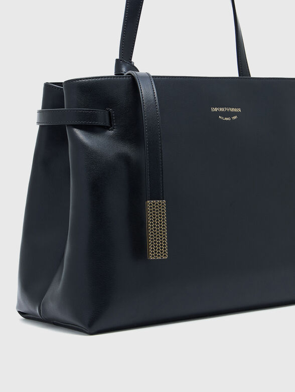 Beige bag with gold accents - 5