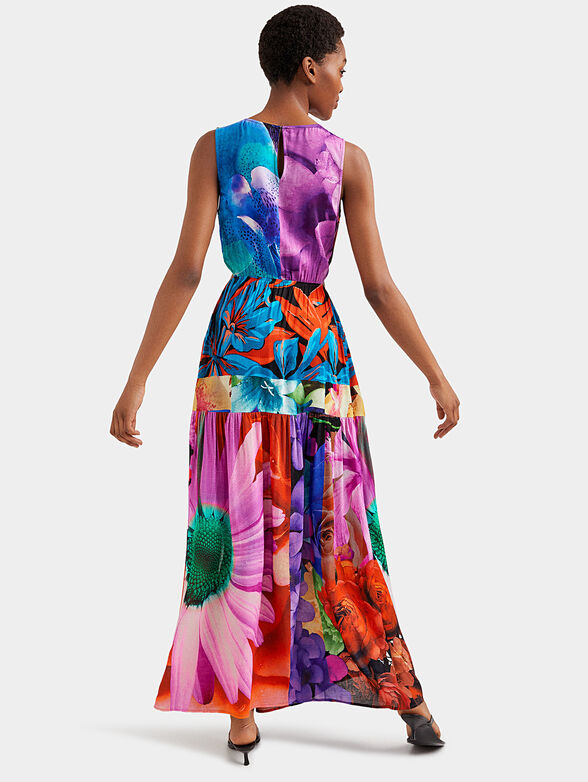Long dress with floral print - 2